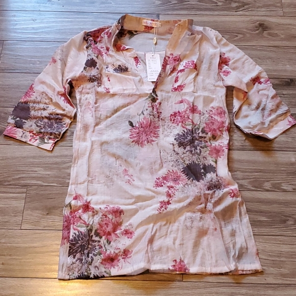 Sheer Tunic - Picture 1 of 2